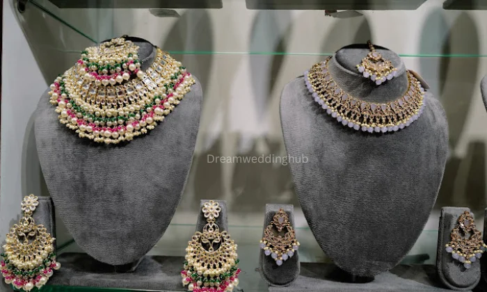 Girdhari Lal Devininder Kumar Jewelle